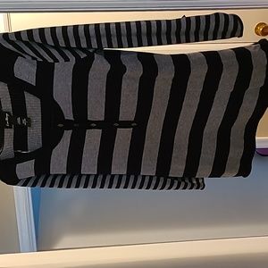 3/4 sleeve fitted sweater